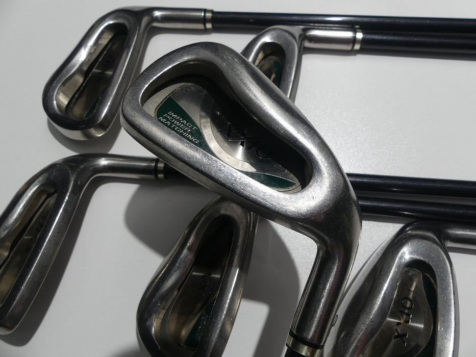 XXIO Series 4 Iron Set 5-PW Regular Graphite