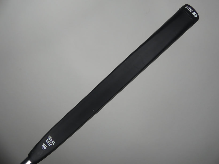 Yes! C-Groove Victoria Putter