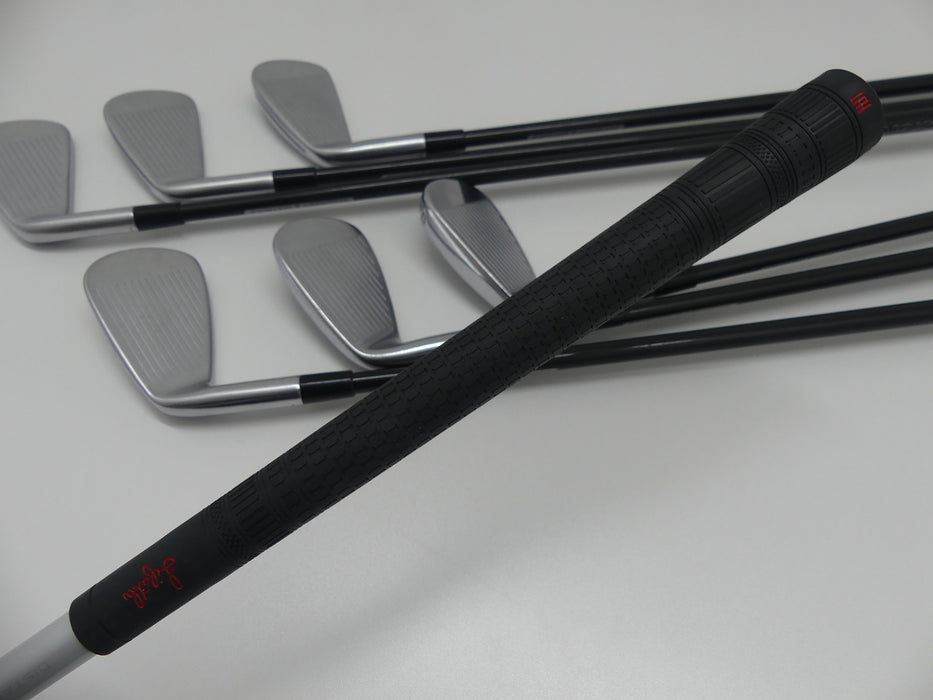 Taylormade P790 2019 Iron Set 4-PW Stiff TOUR AD Graphite